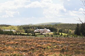 Greenknowes Entire Private Estate