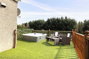 Greenknowes Entire Private Estate