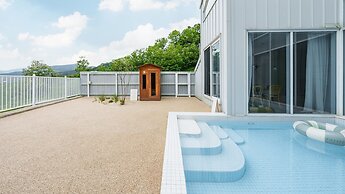 Laetari Pension, Gyeongju