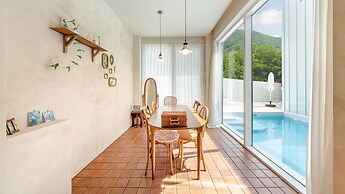 Laetari Pension, Gyeongju