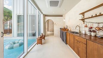 Laetari Pension, Gyeongju