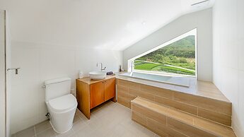 Laetari Pension, Gyeongju