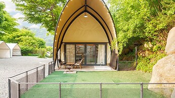Jat Hyanggi Pureun Forest Campground
