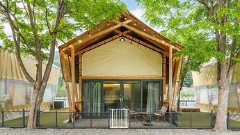 Jat Hyanggi Pureun Forest Campground