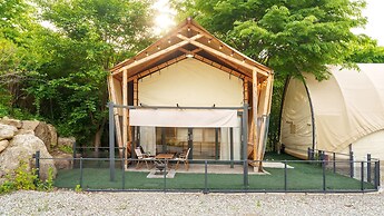 Jat Hyanggi Pureun Forest Campground