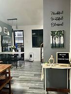 Cozy Holiday Home in San Pablo City for Groups of 8-10