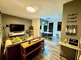 Cozy Holiday Home in San Pablo City for Groups of 8-10