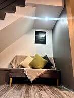 Cozy Holiday Home in San Pablo City for Groups of 8-10