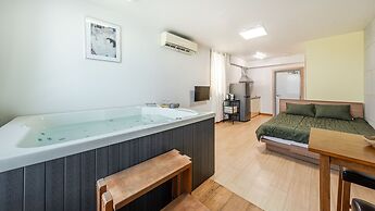 Pohang In The Blue Spa Pension