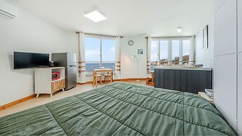 Pohang In The Blue Spa Pension