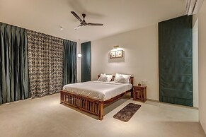 Royal County Villa by Stayjade