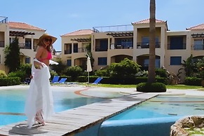 Villa Elias 3BR with Jacuzzi & Pool