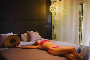 Villa Elias 3BR with Jacuzzi & Pool