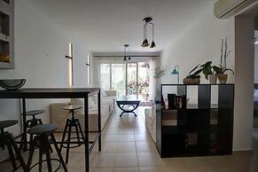 Villa Elias 3BR with Jacuzzi & Pool