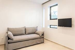 Grec Suites Dafni Athens