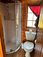 Standard Cabin in Crianlarich, West Highland way