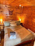 Standard Cabin in Crianlarich, West Highland way