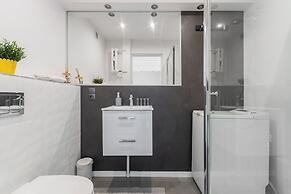 Z widokiem na sopot by Grand Apartments