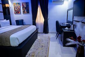 Golden Tulip Crown Prince Hotel
