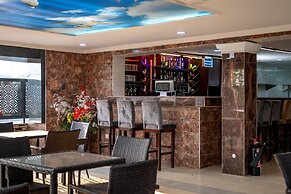 Golden Tulip Crown Prince Hotel