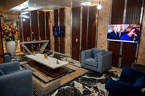 Golden Tulip Crown Prince Hotel