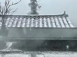 Emeishan Hetang Yunqi Tangquan Homestay