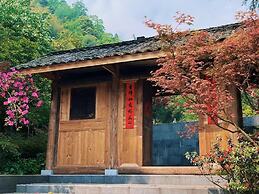 Emeishan Hetang Yunqi Tangquan Homestay