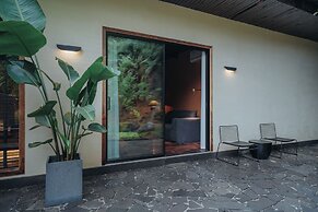 Emeishan Hetang Yunqi Tangquan Homestay