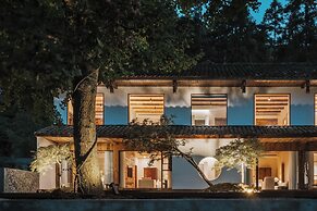 Emeishan Hetang Yunqi Tangquan Homestay