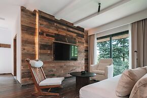 Emeishan Hetang Yunqi Tangquan Homestay