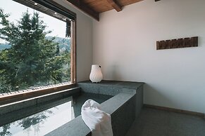 Emeishan Hetang Yunqi Tangquan Homestay