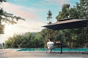 Emeishan Hetang Yunqi Tangquan Homestay