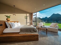 Wanfenglin Half Mountain View Hotel