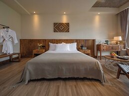 Wanfenglin Half Mountain View Hotel