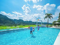 Wanfenglin Half Mountain View Hotel