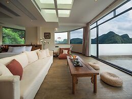 Wanfenglin Half Mountain View Hotel