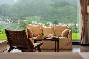 Wanfenglin Half Mountain View Hotel