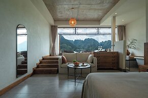 Wanfenglin Half Mountain View Hotel