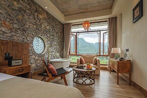 Wanfenglin Half Mountain View Hotel