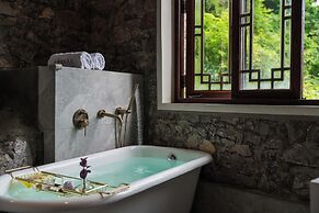 Wanfenglin Half Mountain View Hotel