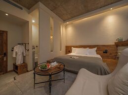 Wanfenglin Half Mountain View Hotel