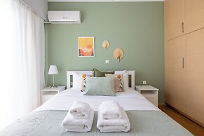 Santorini-2-Bedroom Apt in Nea Smyrni