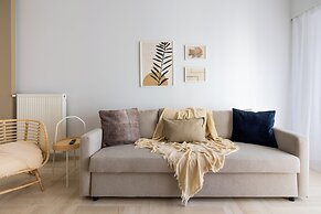 Santorini-2-Bedroom Apt in Nea Smyrni