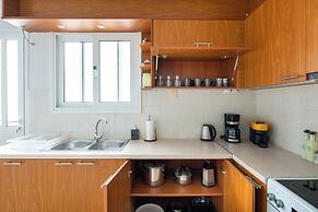 Santorini-2-Bedroom Apt in Nea Smyrni