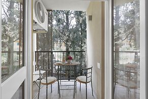 Sonia Home With Shared Pool