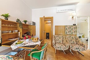 Sonia Home With Shared Pool