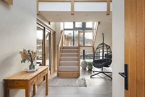 Lily Bank in Staveley