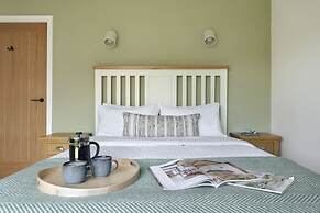 Lily Bank in Staveley