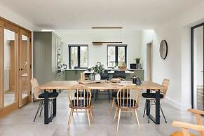 Lily Bank in Staveley