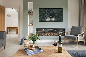 Lily Bank in Staveley